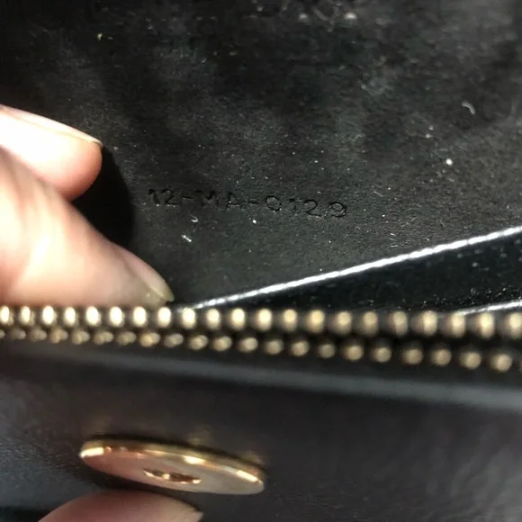 ❌SOLD❌SADDLE BELT POUCH Black Grained Calfskin
đź’°1300 (private) - Picture 5 of 5